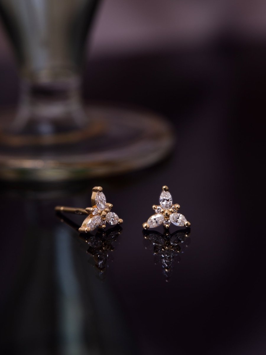 Scarlett Stud (Single)