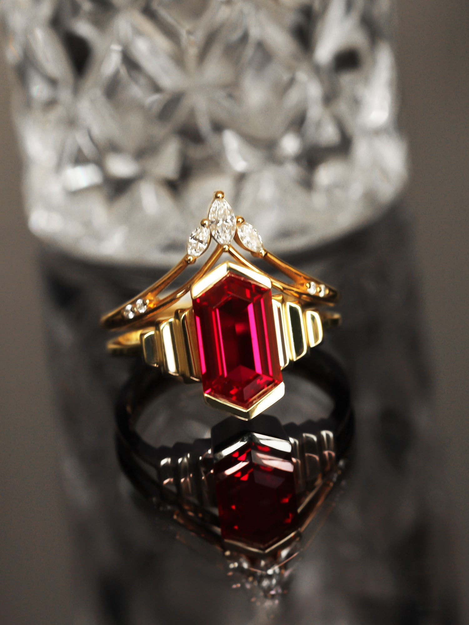 Valentra Ring (Ruby) - HIDDENSPACE