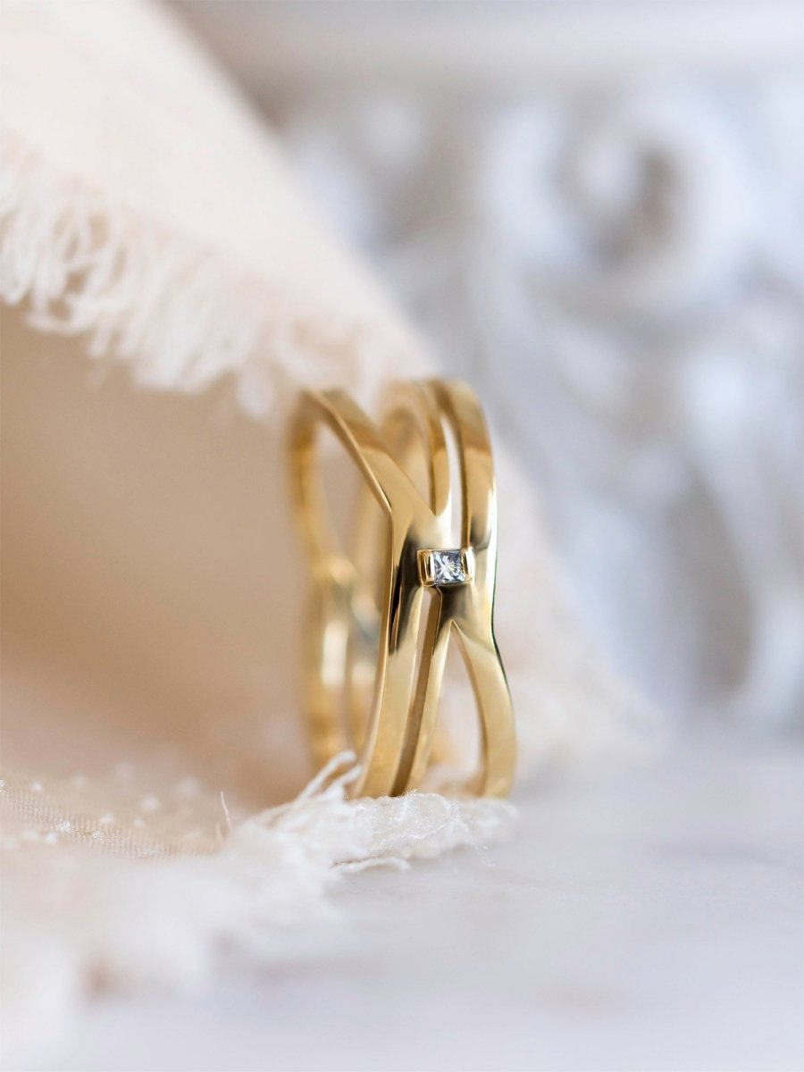 hiddenspace-jewelry-statement-rings-zoe-14k-yellow-gold-concept-1