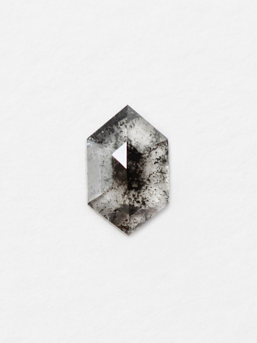0,66 ct Salz- und Pfeffer-Hexagon-Inventar SKU SPHEX-15