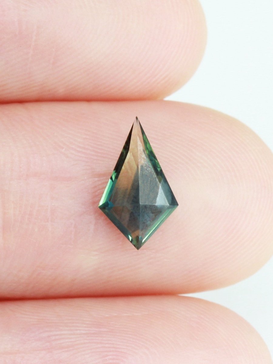 0.99CT Sapphire Inventory SKU SAKITEN-118