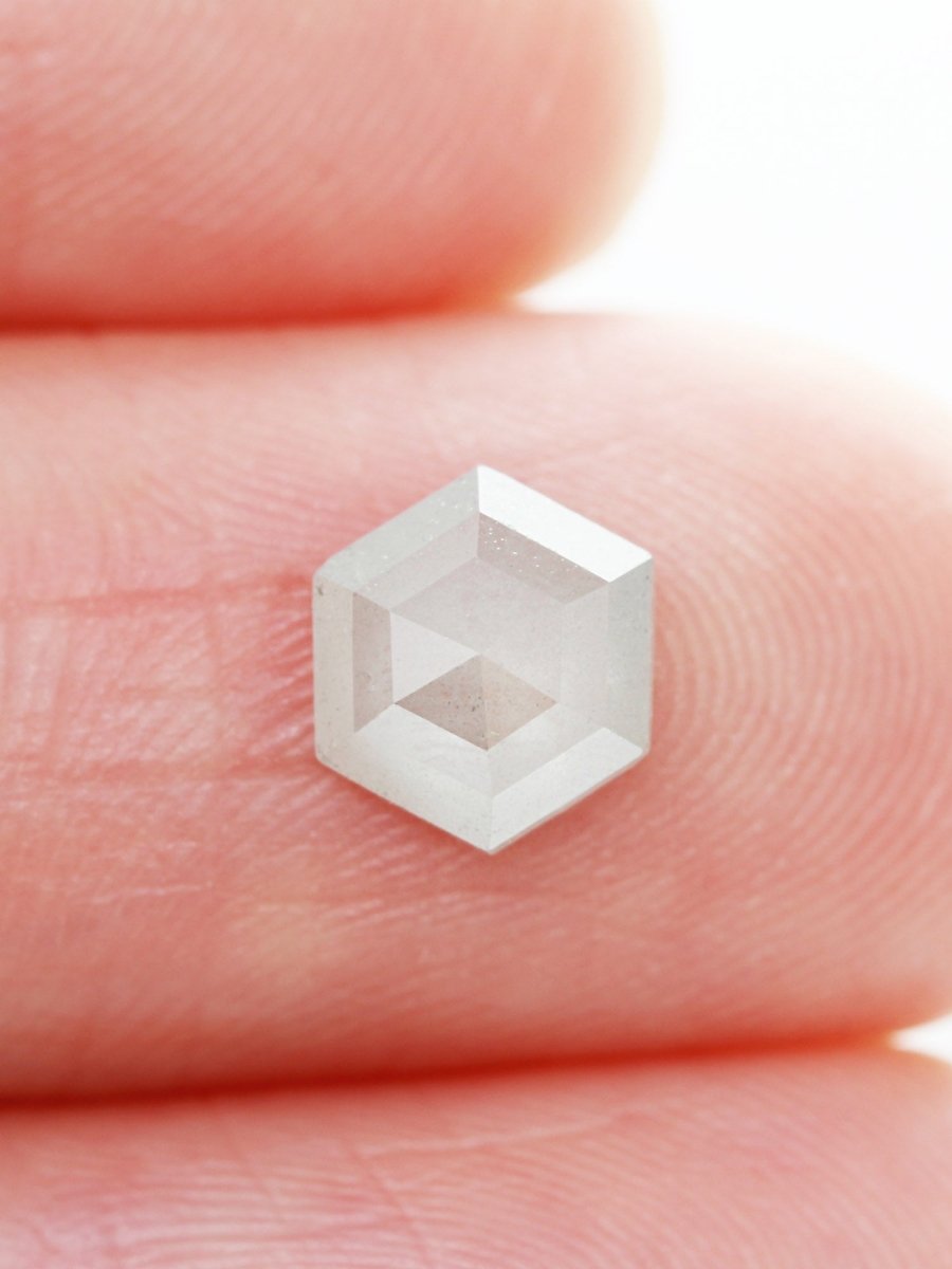 1,00 CT Salz- und Pfeffer-Sechskant-Inventar SKU SPHEX-52