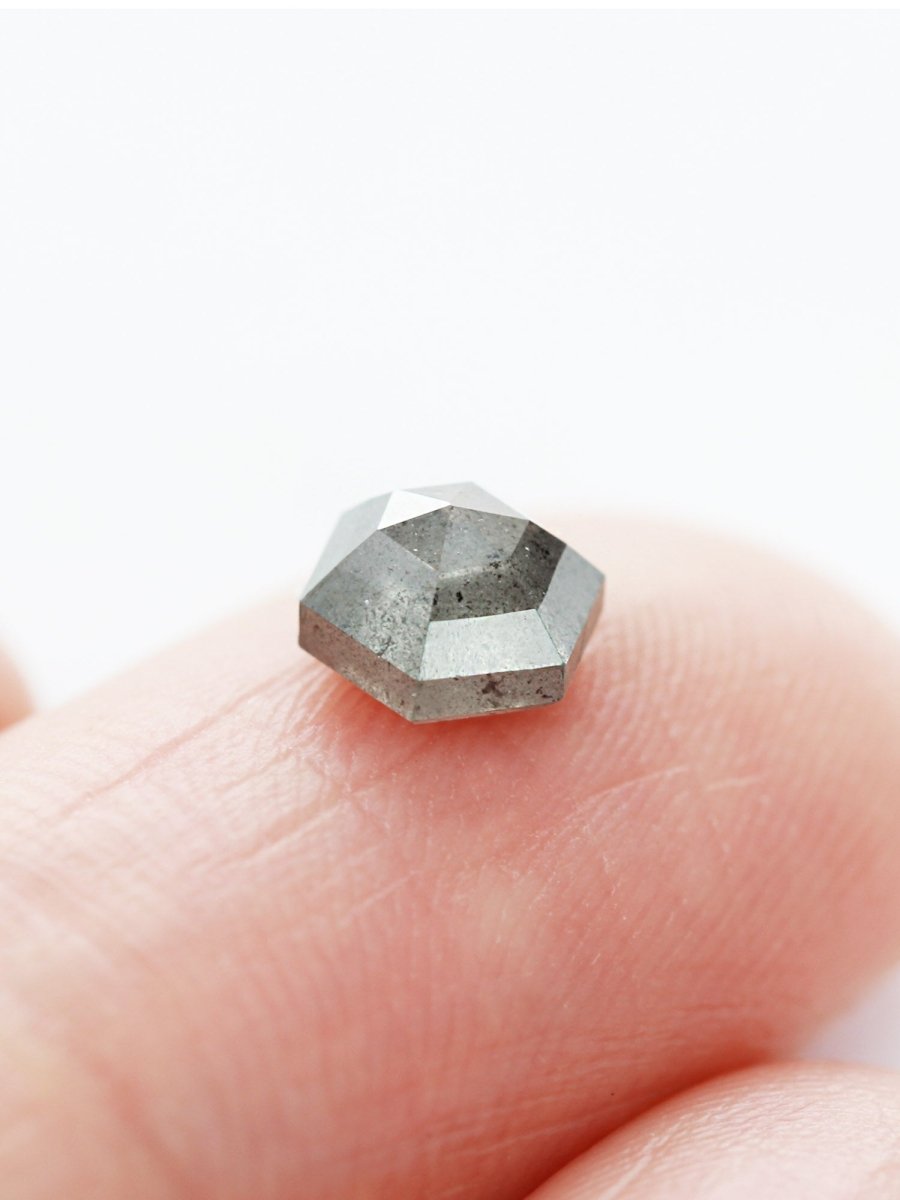 1,07 CT Salz- und Pfeffer-Sechseck-Inventar SKU SPHEX-54