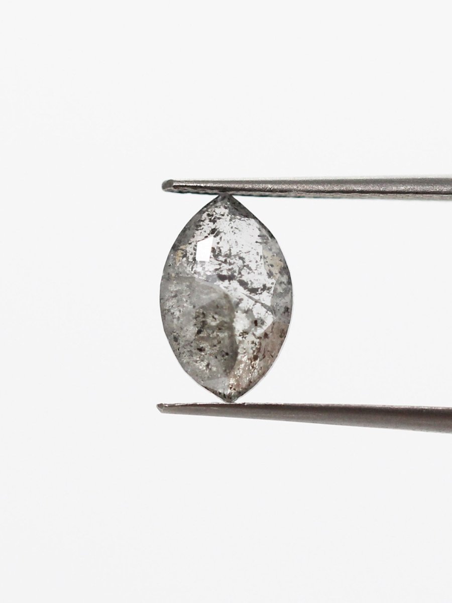 1,11 CT Salz- und Pfeffer-Marquise-Inventar SKU SPMARQUISE-05