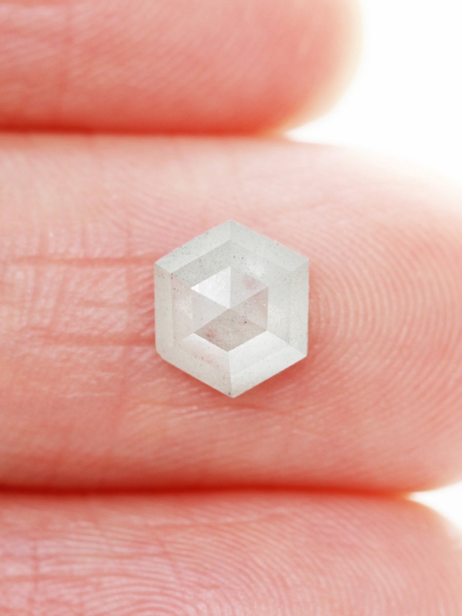 1,13 CT Salz- und Pfeffer-Sechskant-Inventar SKU SPHEX-99