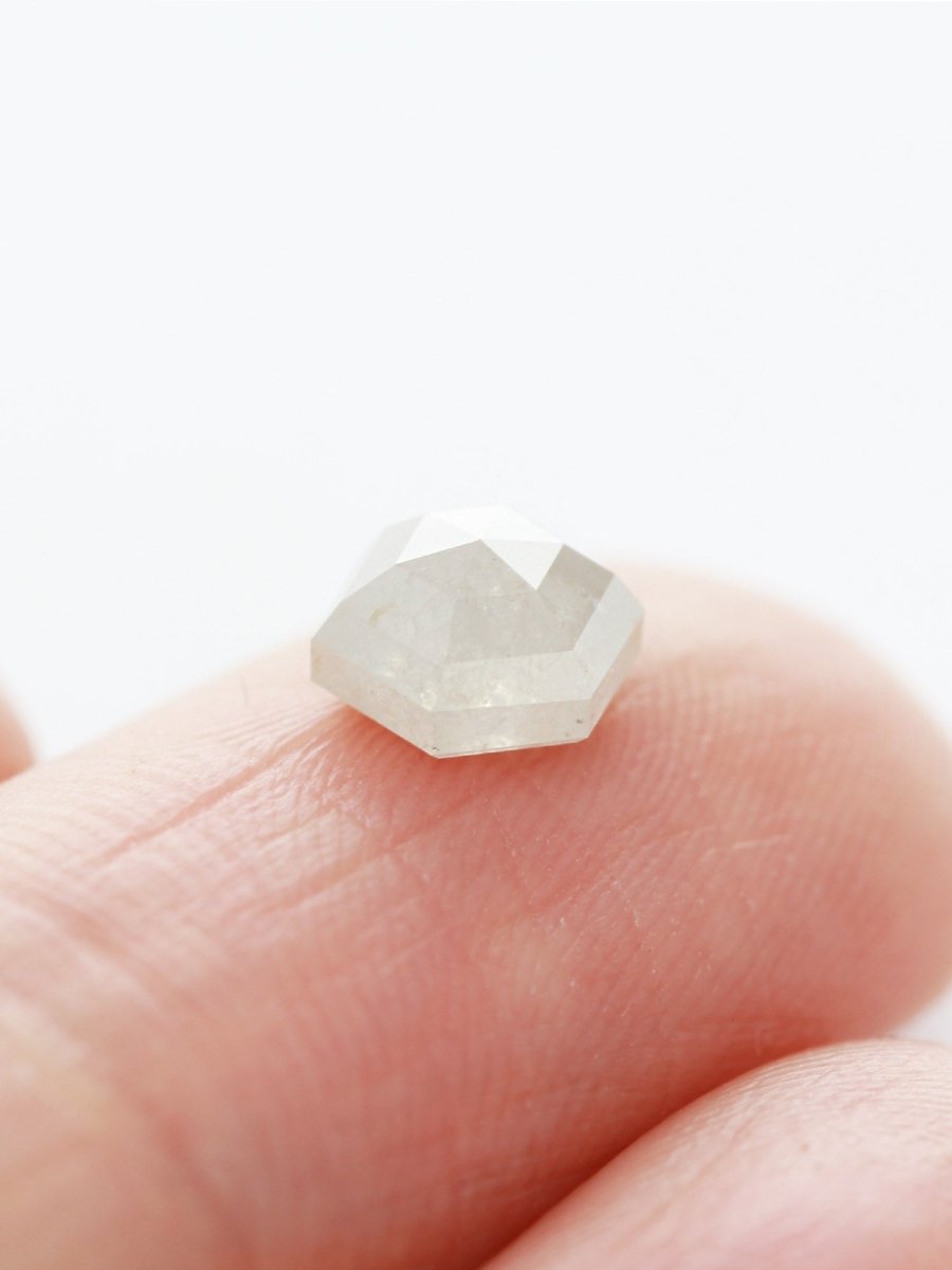 1,30 CT Salz- und Pfeffer-Sechseck-Inventar SKU SPHEX-19