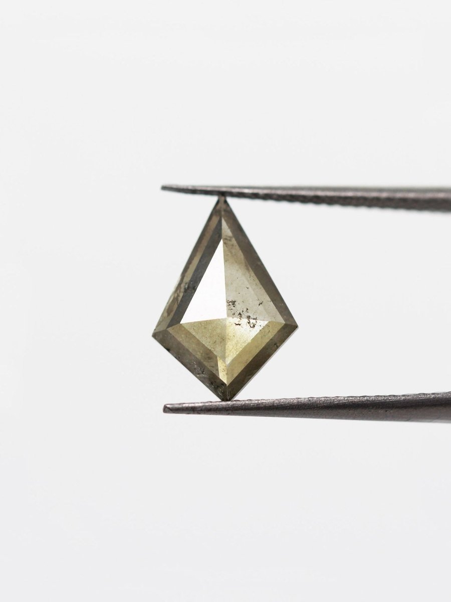 1.31CT Salt and Pepper Kite Inventory SKU SPKite-35