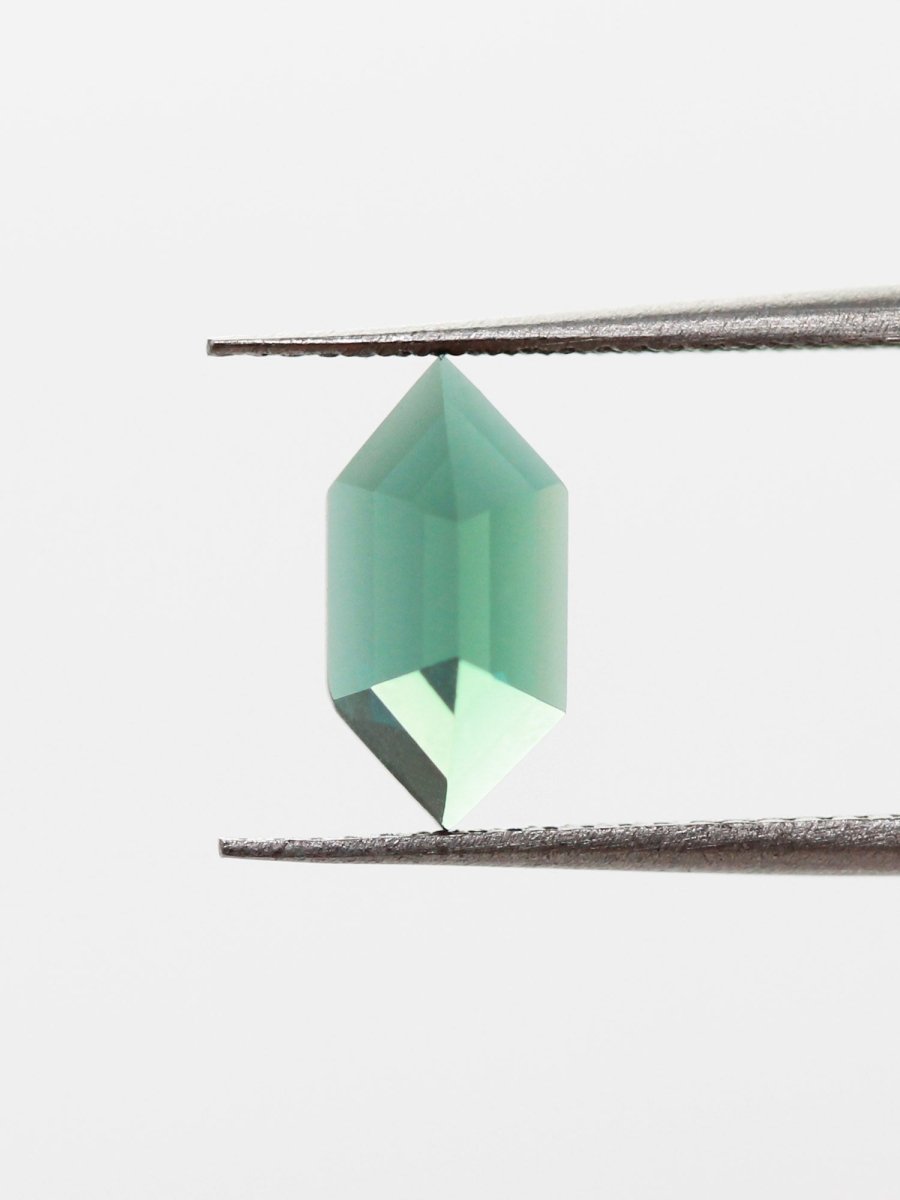 1,45 CT Alexandrit-Inventar SKU AXHEX-01