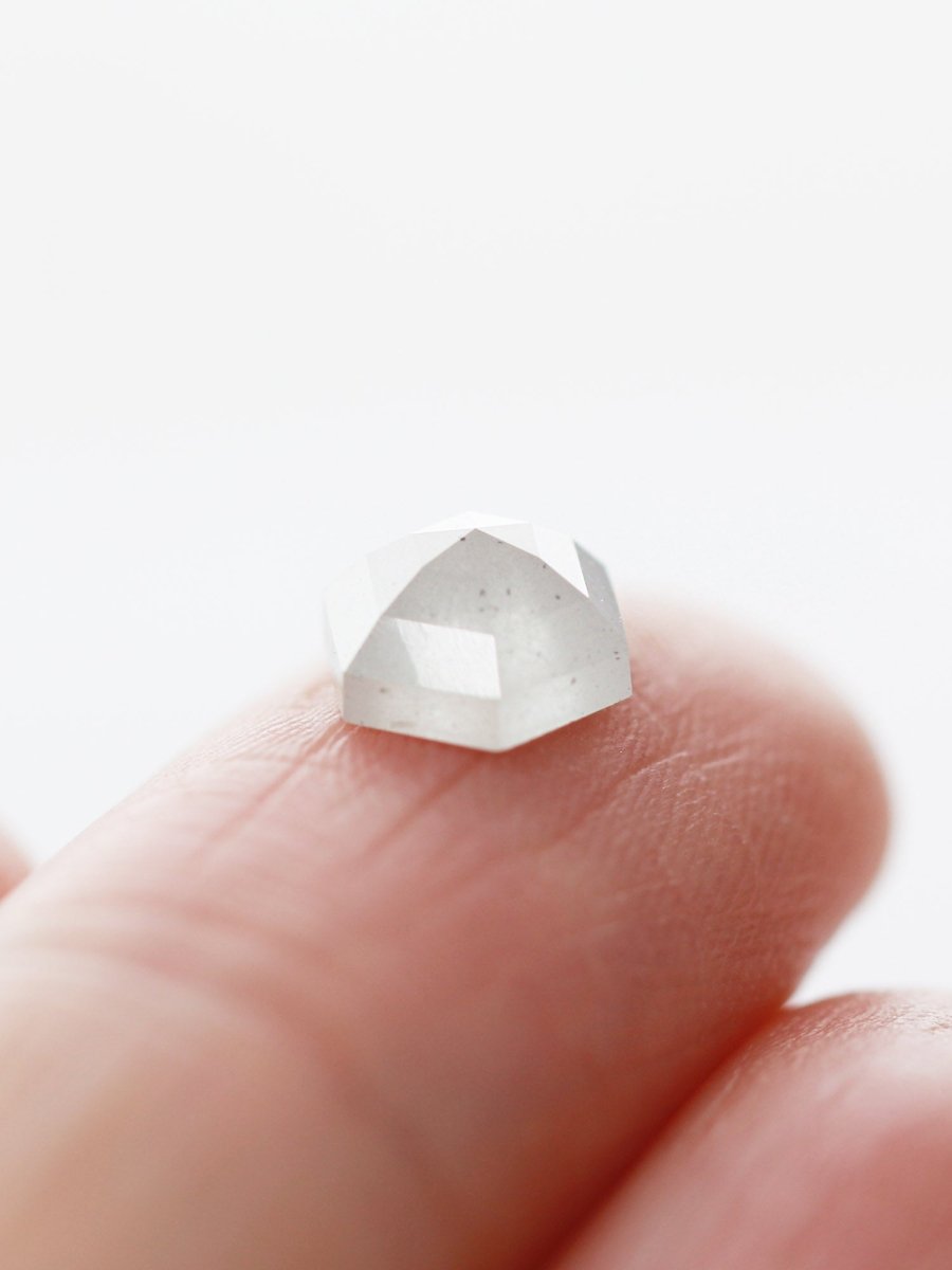 1,53 CT Salz- und Pfeffer-Sechseck-Inventar SKU SPHEX-23