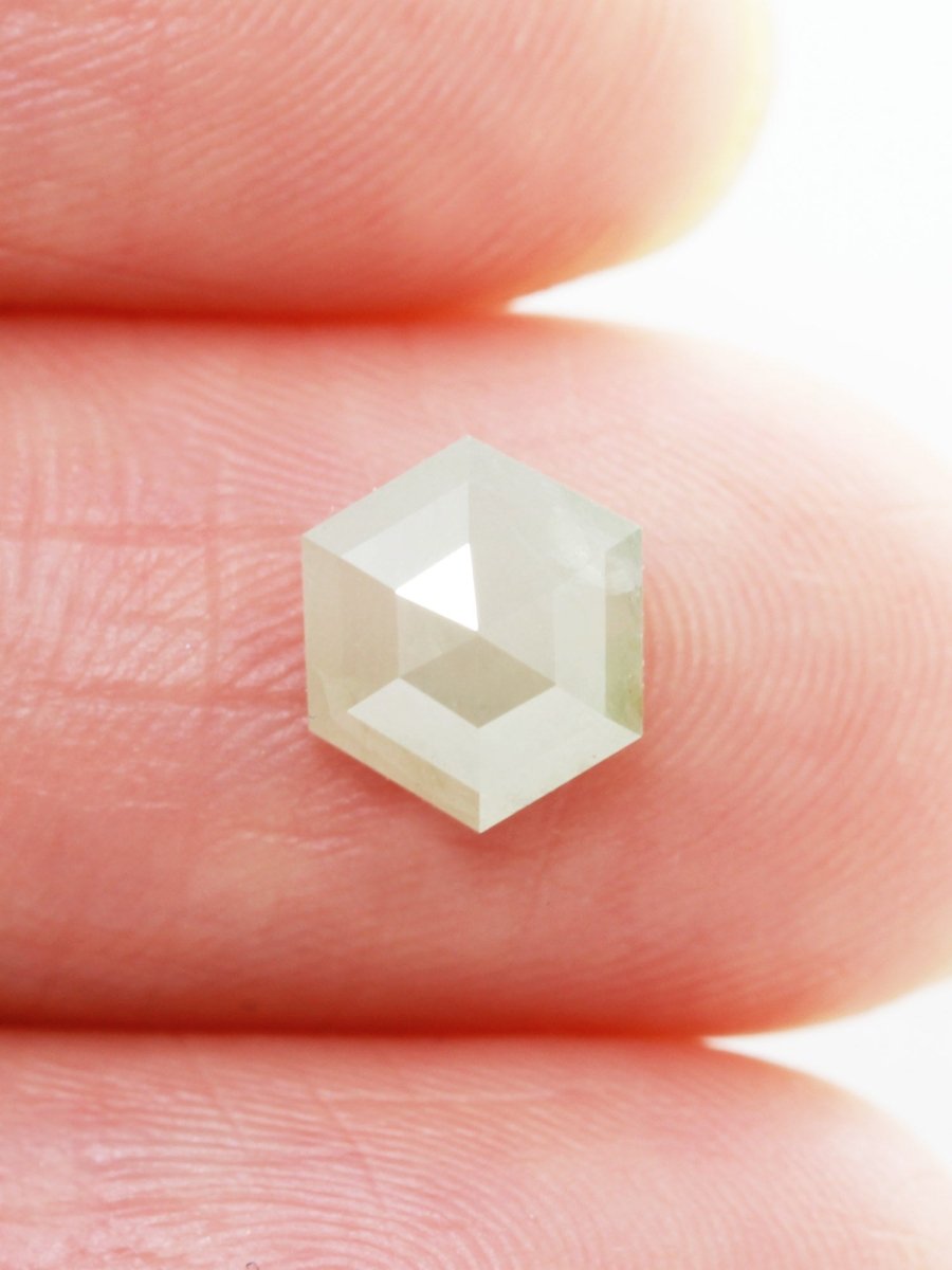 1,65 ct Salz- und Pfeffer-Sechseck-Inventar SKU SPHEX-44