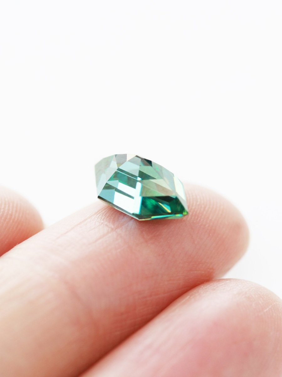 2.94CT Dark Green Moissanite Inventory SKU MSHEX-06