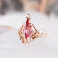 hiddenspace-sapphire-engagement-rings-pinksapphire