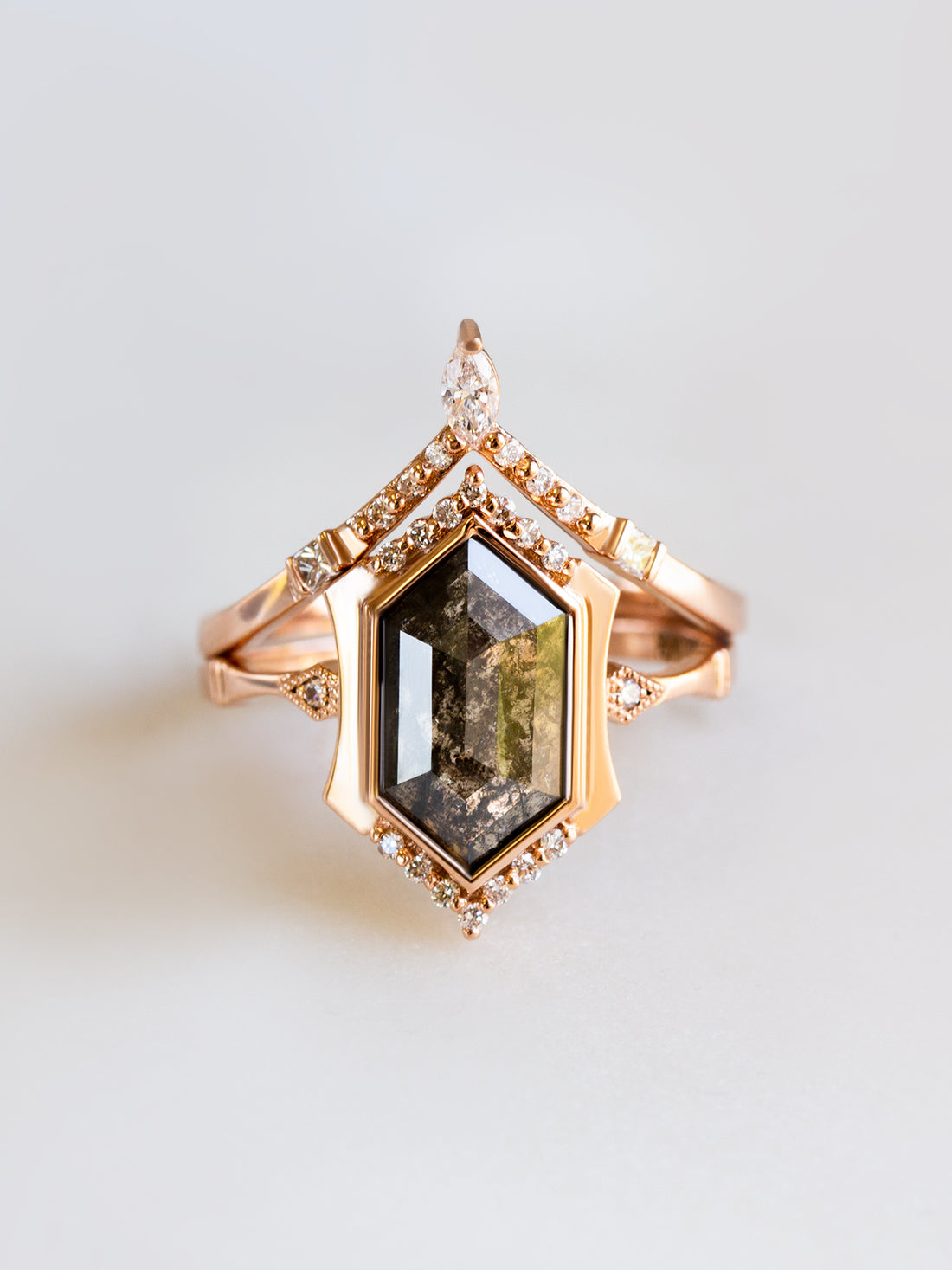 hiddenspace-engagementring-saltandpepperdiamond-joselyn-ring-unique-artdeco-finejewelry-proposal-ring-7