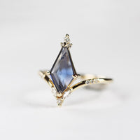 hiddenspace-engagementring-sapphire-artdeco-finejewelry-proposal-ring-4