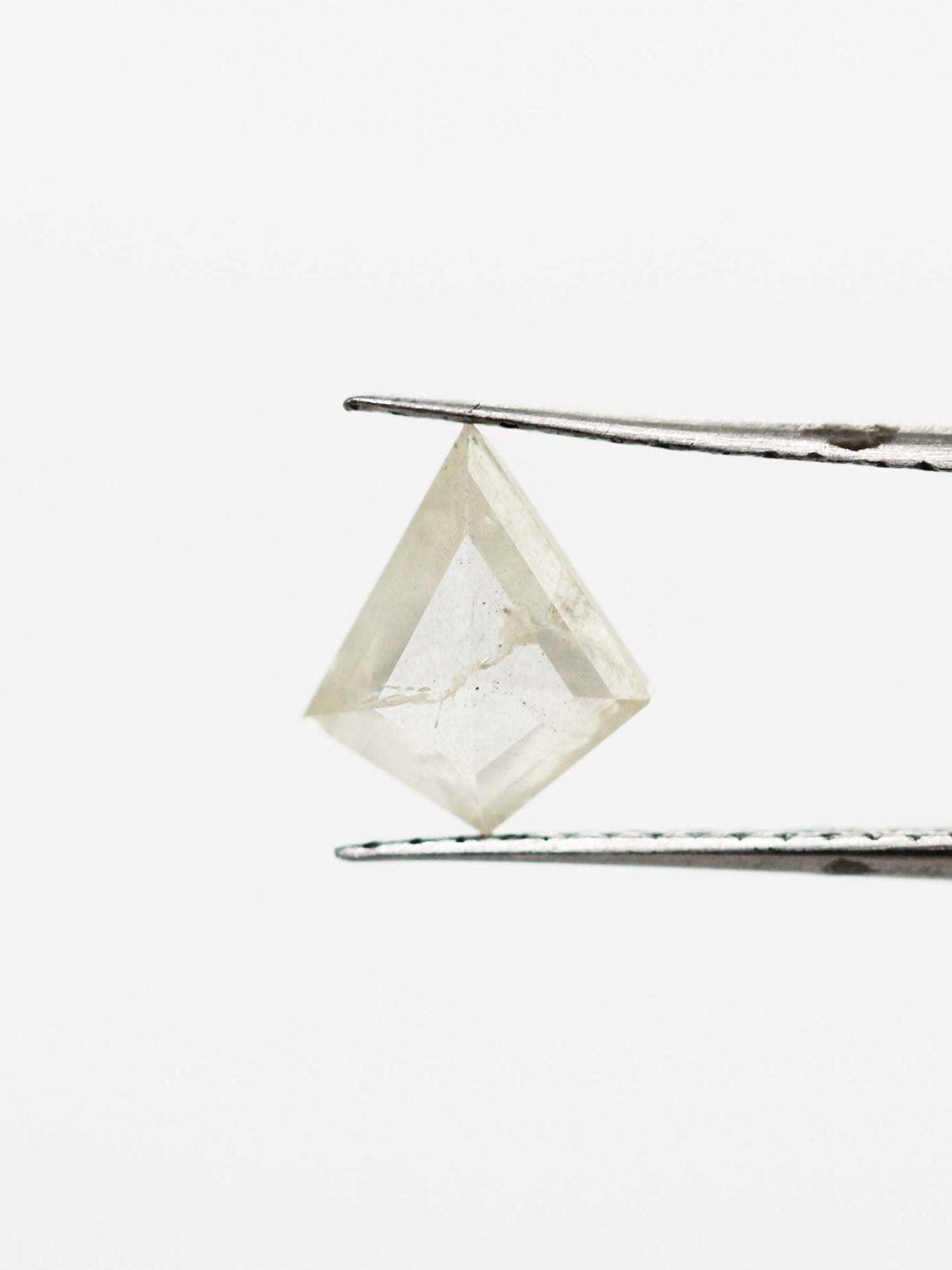 1.21CT Salt and Pepper Kite Inventory SKU SPKITEN-09
