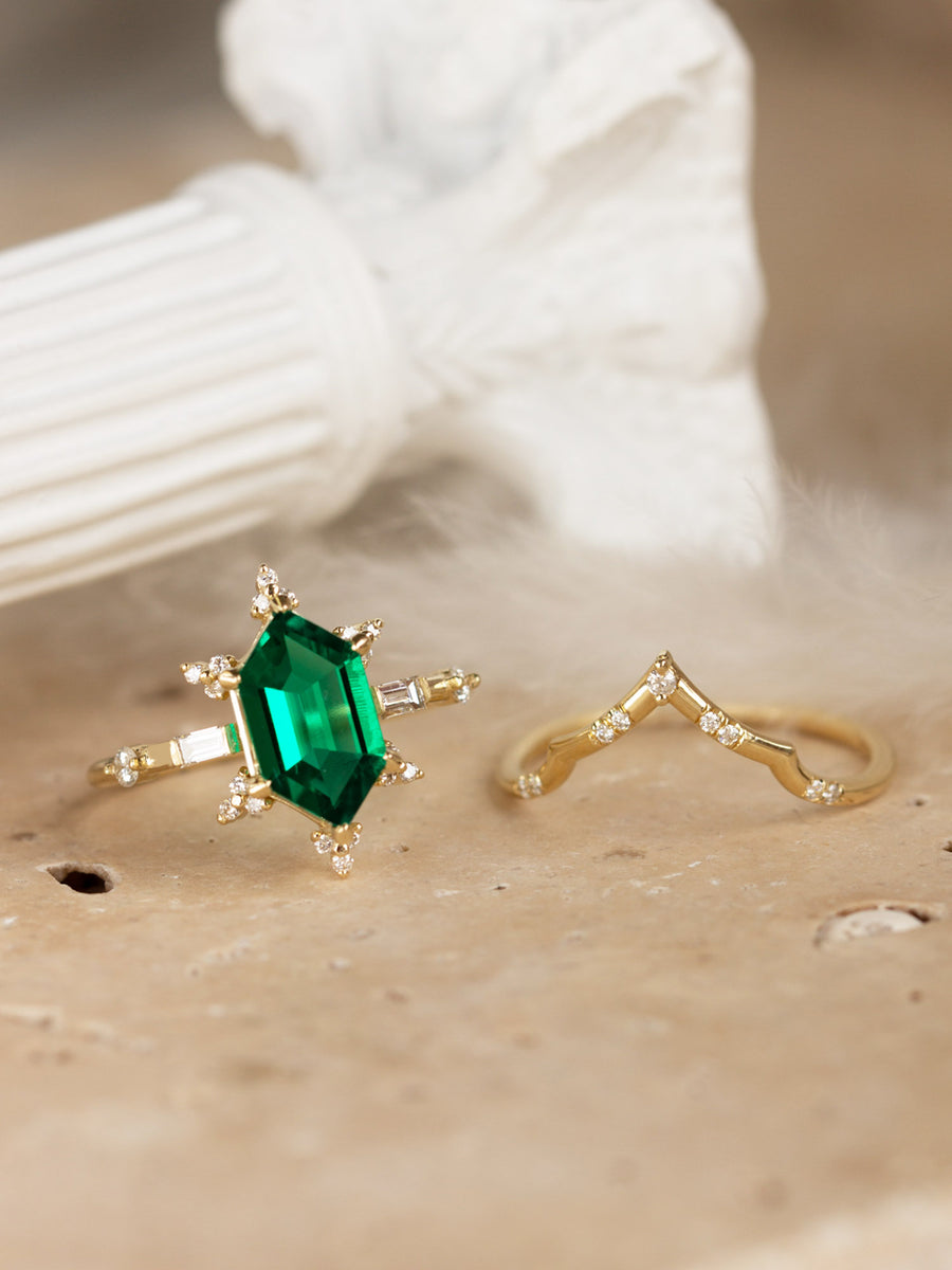 hiddenspace-engagement-queen-of-ice-emerald-14k-yellow-ring-list-ft-product_05