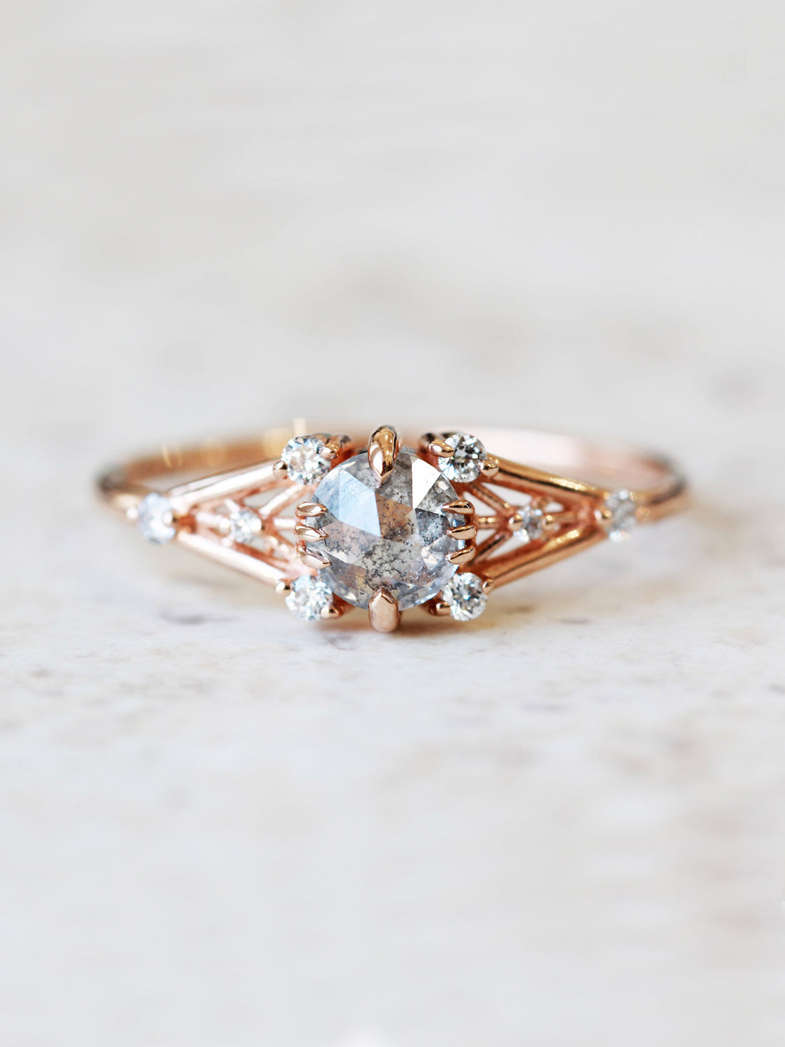 hiddenspace-engagement-rings-round-star-salt-and-pepper-diamond-14k-front