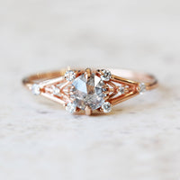 hiddenspace-engagement-rings-round-star-salt-and-pepper-diamond-14k-front