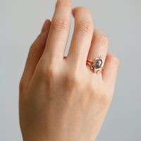 hiddenspace-engagement-rings-winslet-salt-and-pepper-diamond-14k-hand_2