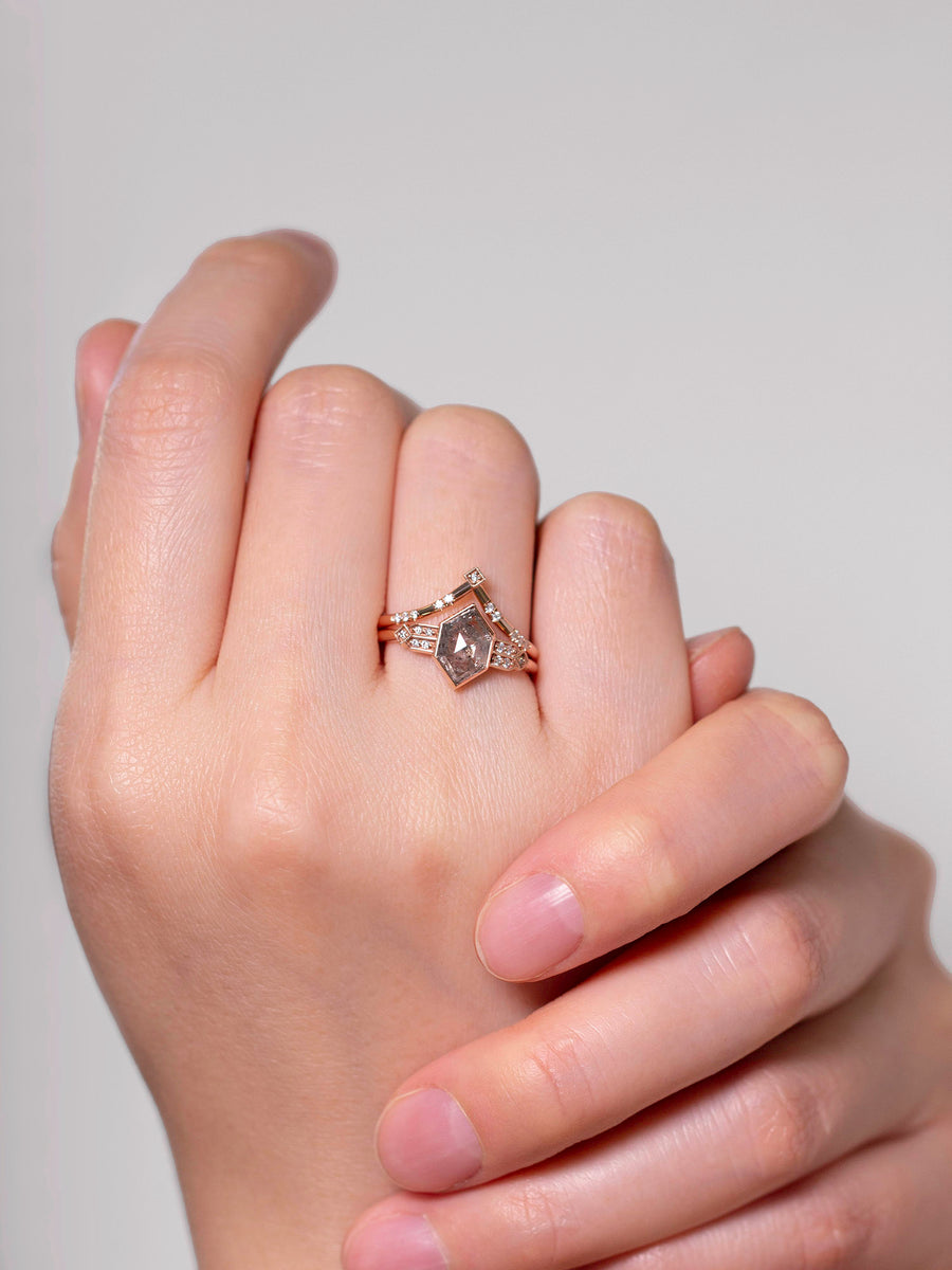    hiddenspace-jewelry-engagement-rings-salt-and-pepper-diamond-quinn-14k-gold-hand
