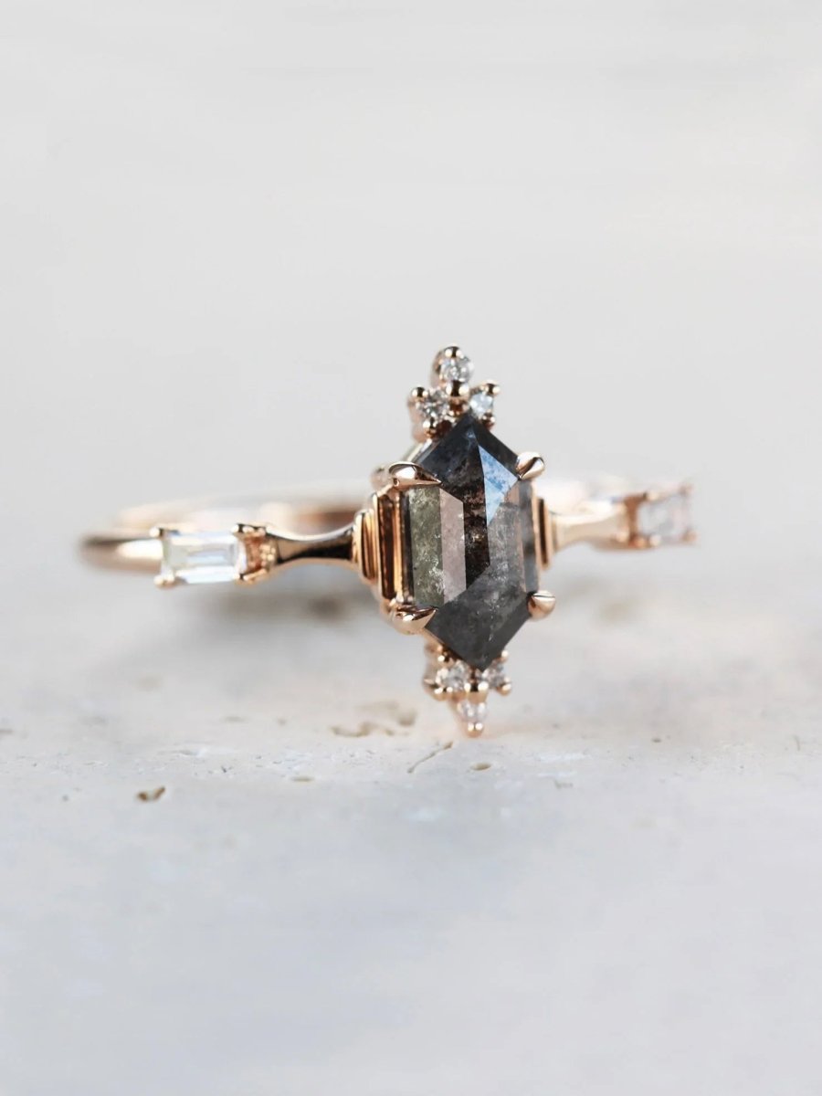 H/S Diamond Doric Column Ring