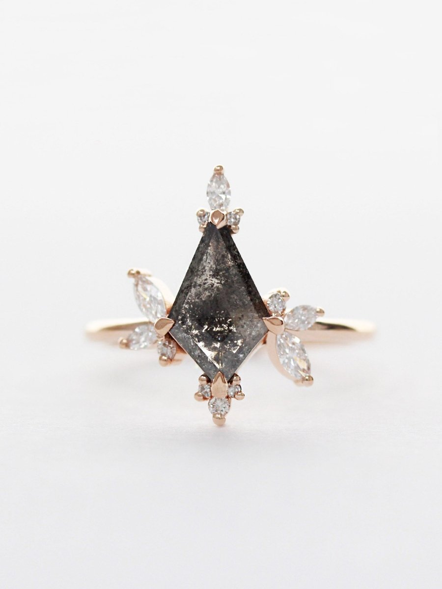 hiddenspace jewelry unique engagement ring architectural design fine jewelry art deco inspire unique engagement ring vintage jewelry bridal ring one-of-a-kind engagement ring alternative jewelry JUSTINA DESIGN