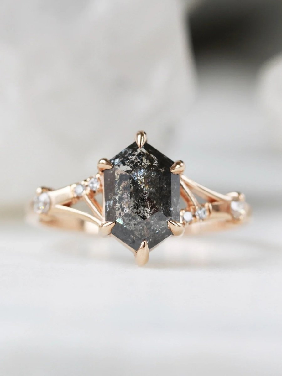 H/S Oblique Line Ring