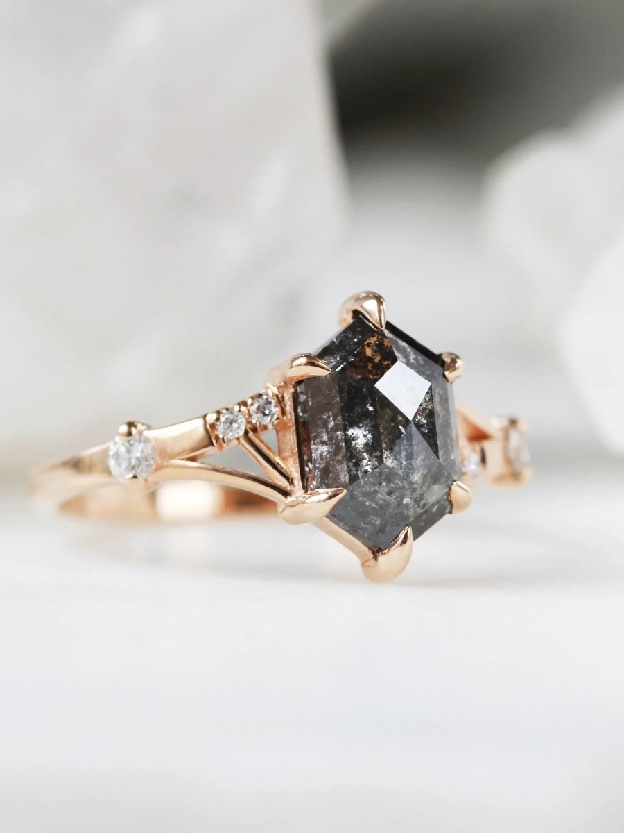 H/S Oblique Line Ring