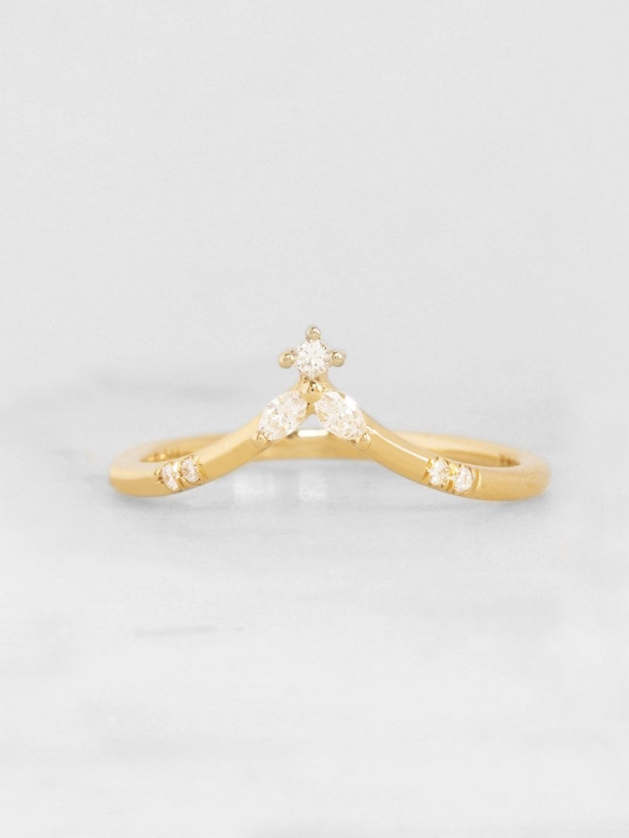 hiddenspace-wedding-bands-jadyn-14k-front