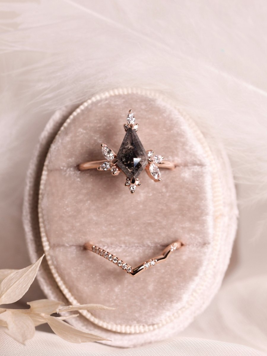    hiddenspace-engagement-ring-justina-salt-and-pepper-diamond-14k