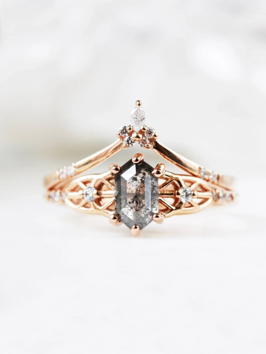 hiddenspace jewelry fine jewelry los angeles art deco design architectural fine jewelry wedding band stacking rings stackable band 14k gold ring diamond ring unique fine jewelry MEIRA STAR BAND