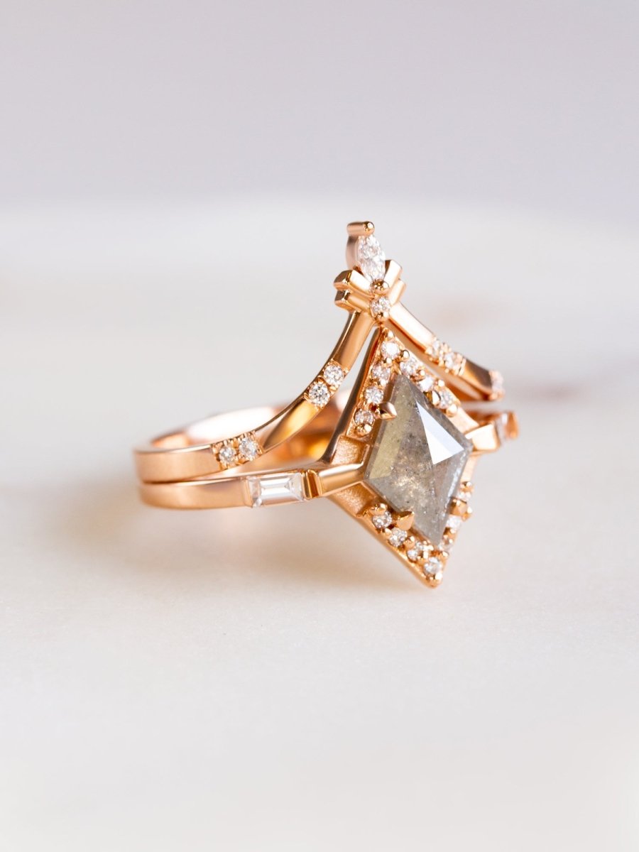 hiddenspace-engagement-rings-payton-salt-and-pepper-diamond-14k-right-with-band