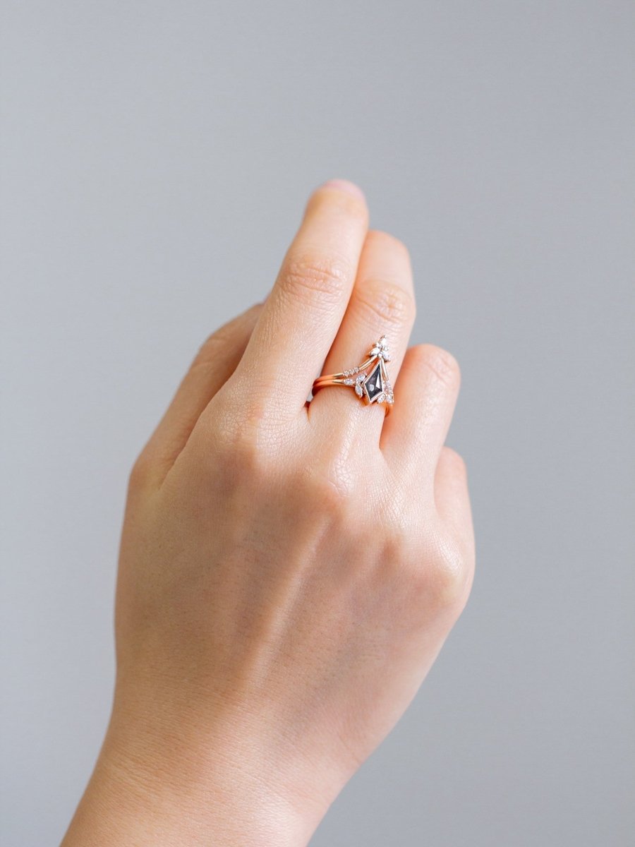 hiddenspace-engagement-rings-scarlett-salt-and-pepper-diamond-14k-hand_2