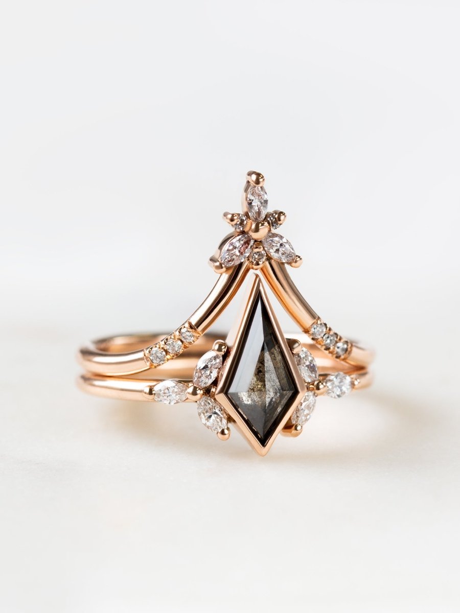 hiddenspace-engagement-rings-scarlett-salt-and-pepper-diamond-14k-right-with-band