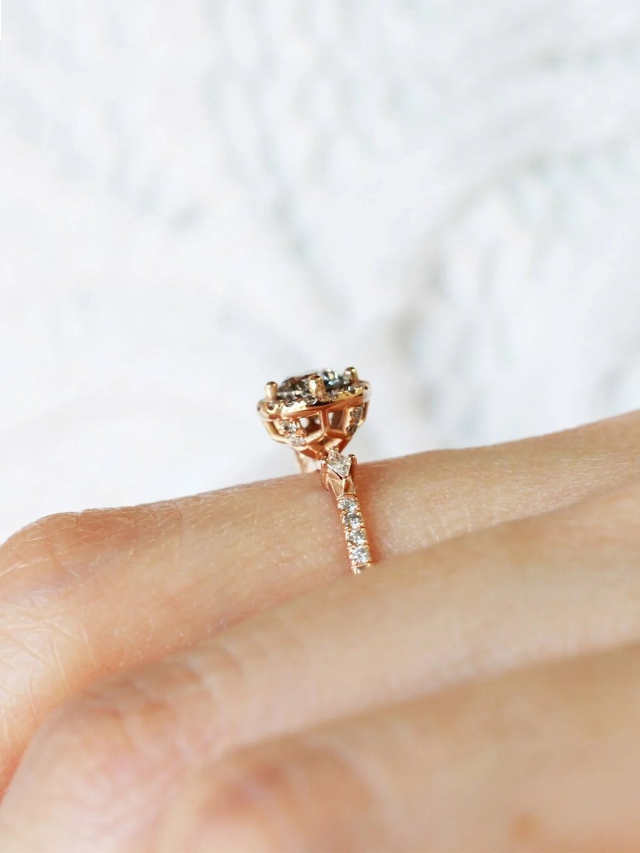 hiddenspace-engagement-rings-serein-salt-and-pepper-diamond-14k-hand_3