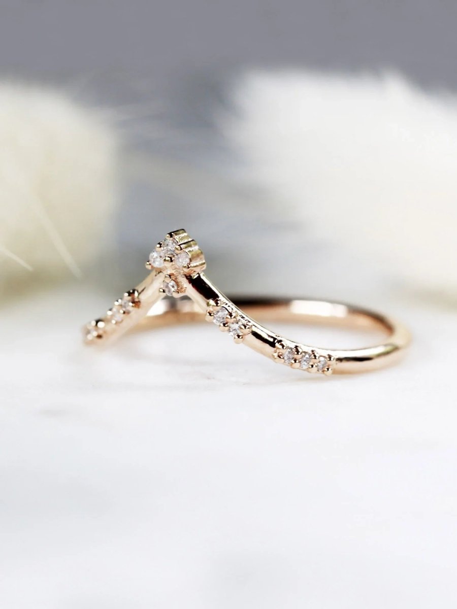 hiddenspace jewelry fine jewelry los angeles art deco design architectural fine jewelry wedding band stacking rings stackable band 14k gold ring diamond ring unique fine jewelry STAR PRONG BAND