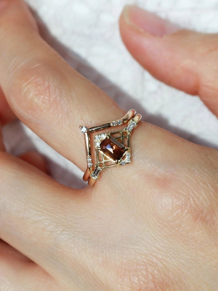 hiddenspace-engagement-rings-tracery-salt-and-pepper-diamond-14k-front